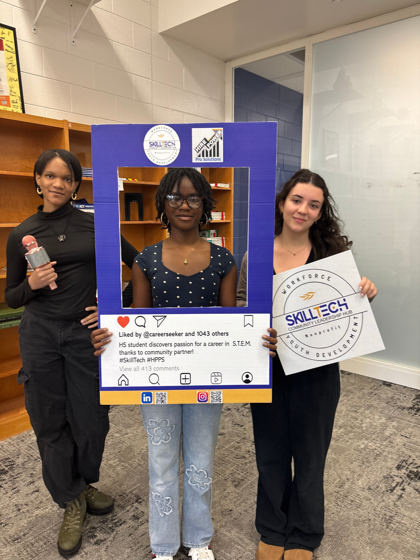 Students with SkillTech photo frame